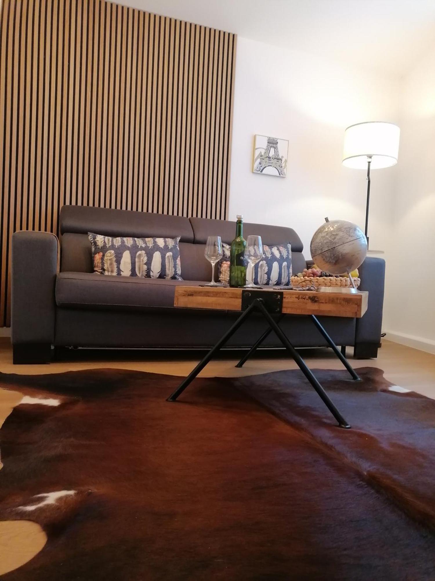 Stilvolle Wohnung An Der Alten Mainbruecke Wurzburg Ngoại thất bức ảnh
